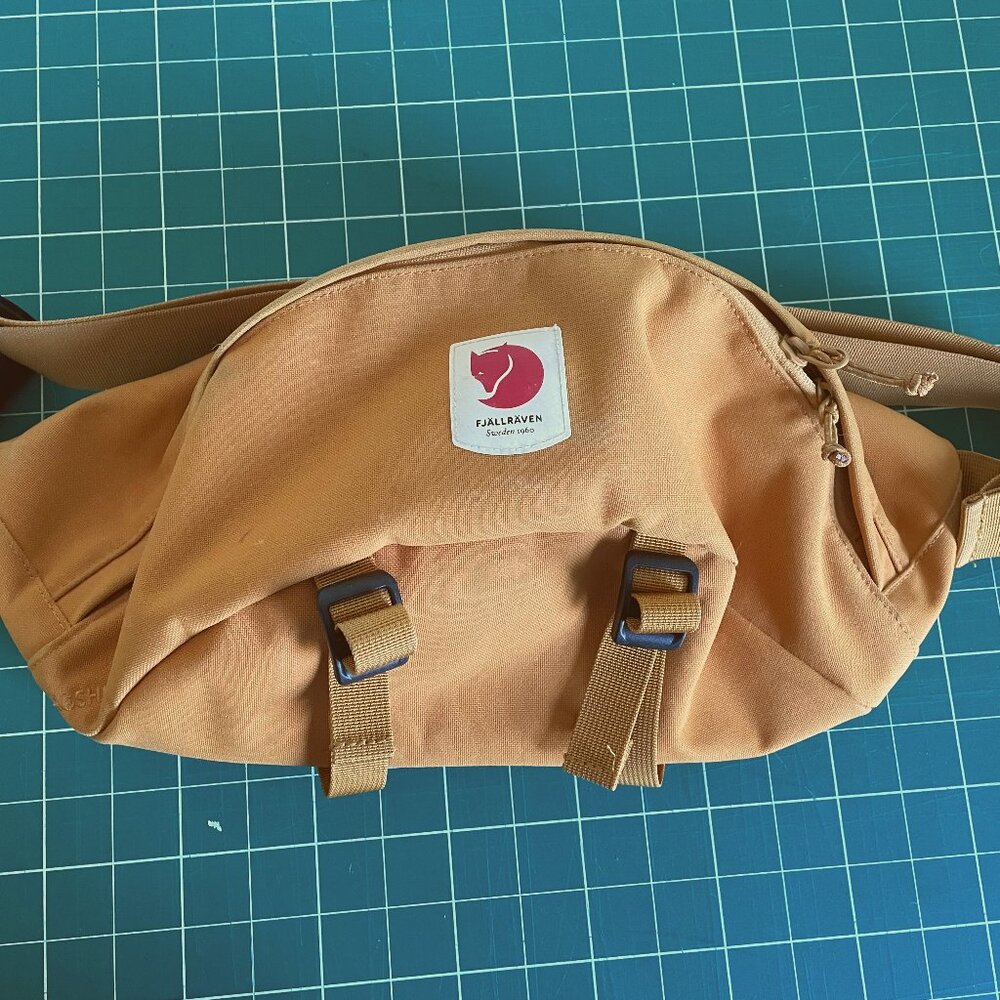 Fjallraven Ulvö Large Hip Pack Bag 4L Red Gold